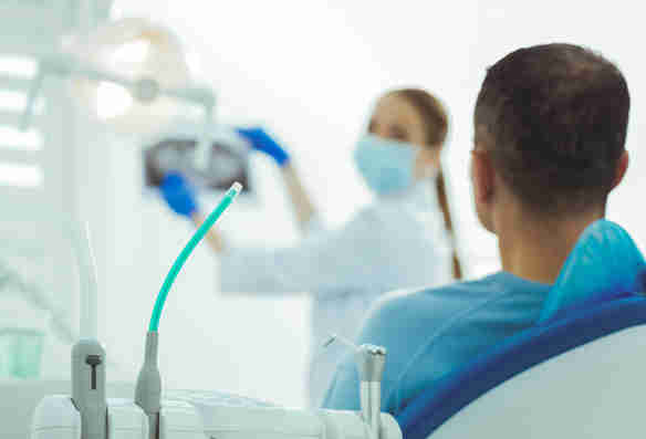 三類醫(yī)療器械經(jīng)營(yíng)許可證如何辦理？